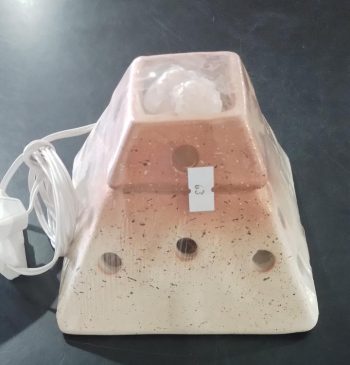 Lampara de sal pirámide 2-63